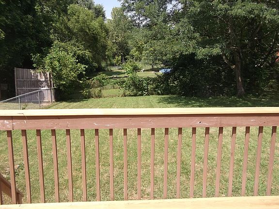 5th image of 1482 Clovernoll Dr
