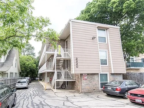 2220 Leon St #202 Photo 1