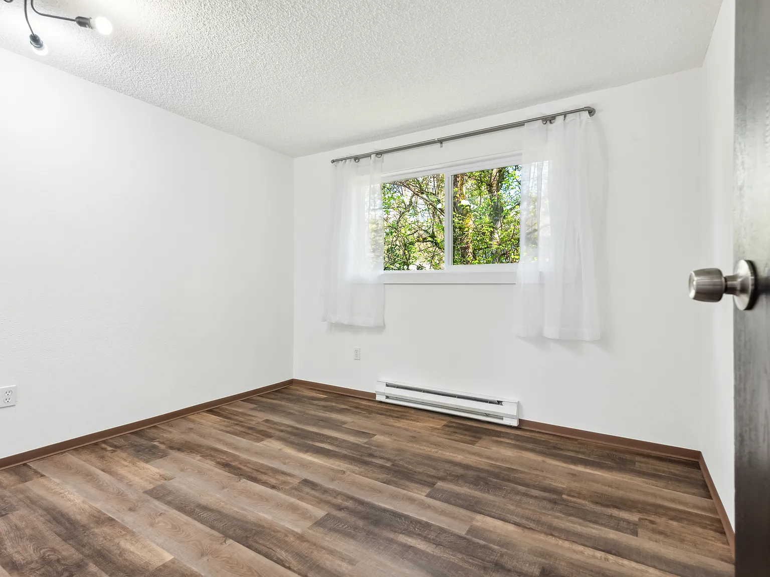 2 bed, 792 sqft, $2,249 — Photo 4