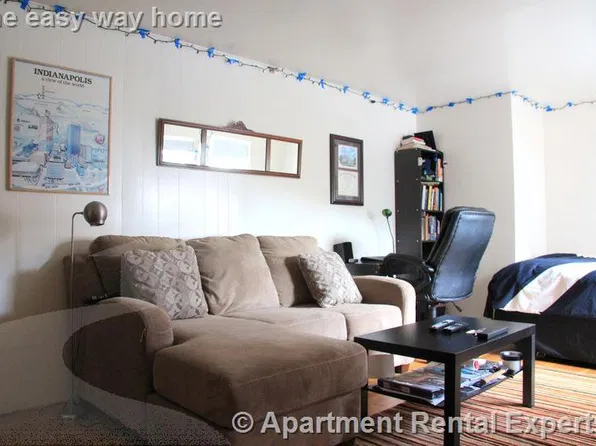 898 Massachusetts Ave APT 2, Cambridge, MA 02139