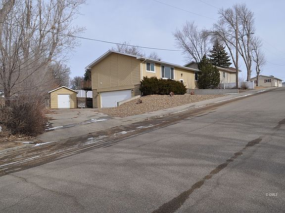 2nd image of 209 Divide St