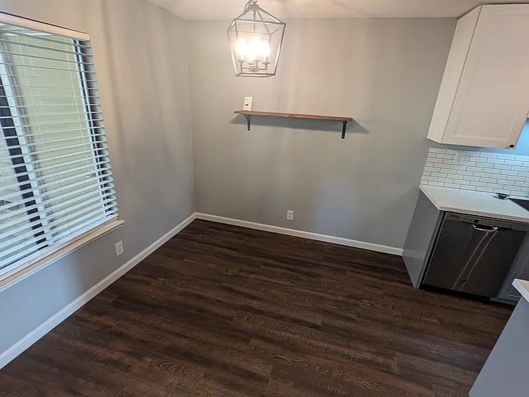 773 Center Ave — Photo 11