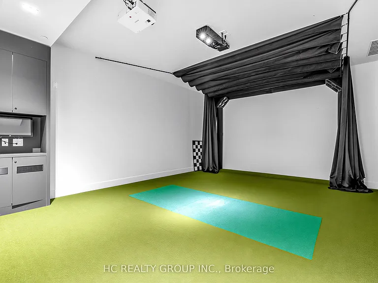 50 Upper Mall Way #1802 — Photo 23