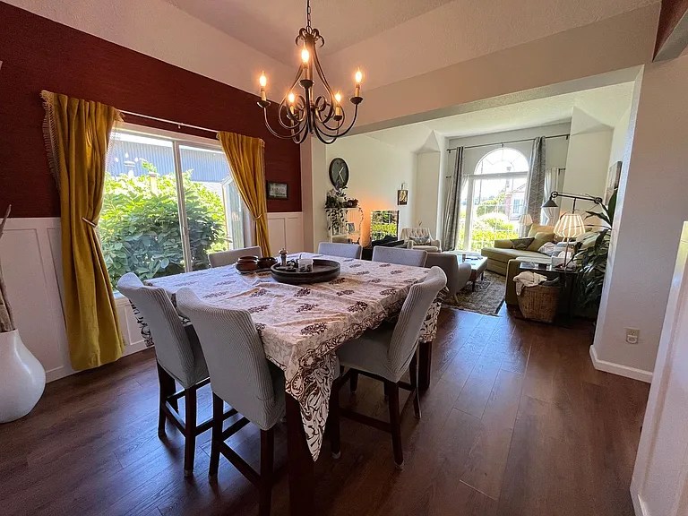6185 NW 208th Ave — Photo 25