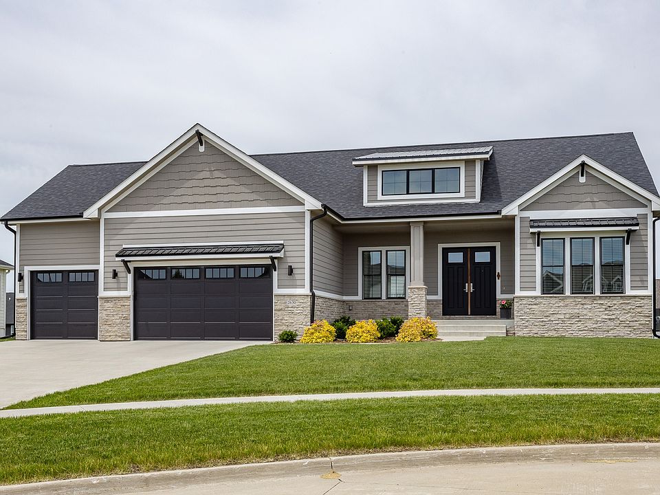 1st image of 2630 Crescent Ridge Dr