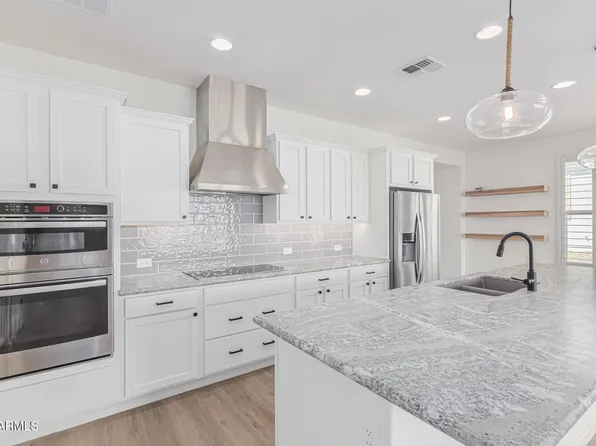 4122 DESERT MOON Drive, Wickenburg, AZ 85390