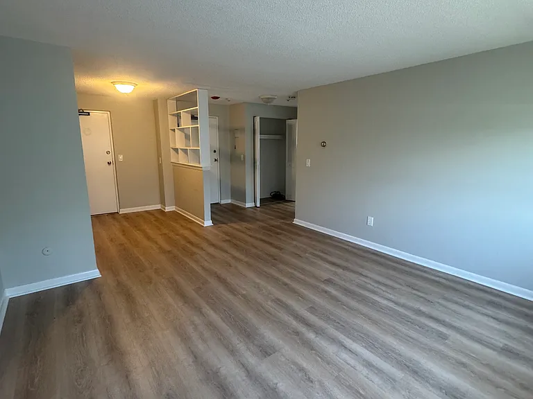 21 Walnut St #2 — Photo 1