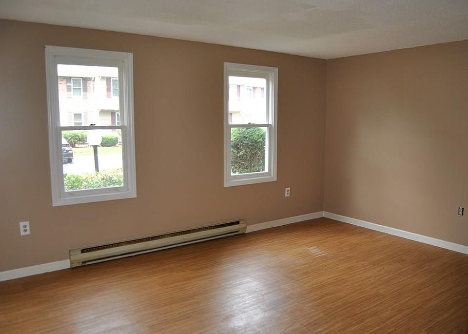 34 Eastern Ave ster MA Zillow