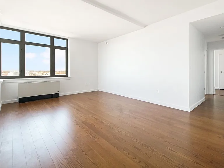 4026 College Point Blvd #17B — Photo 11