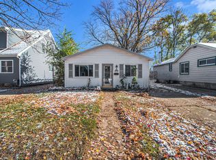 27042 Brettonwoods St, Madison Heights, MI