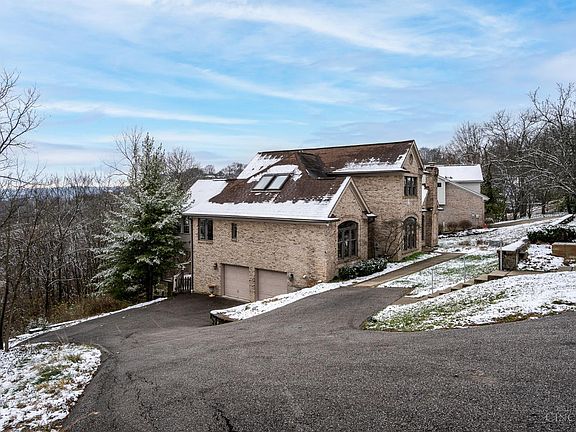 5th image of 5087 Bouchaine Way
