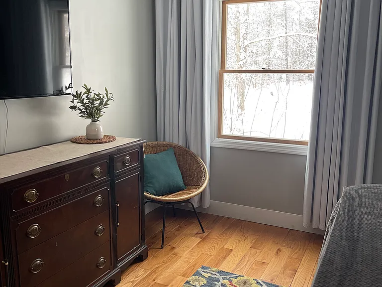 6 Cobb Ln — Photo 2