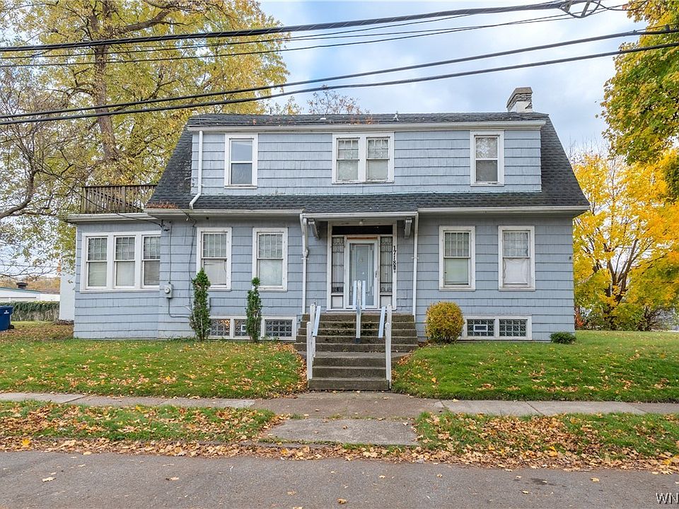1st image of 1718 Seneca St