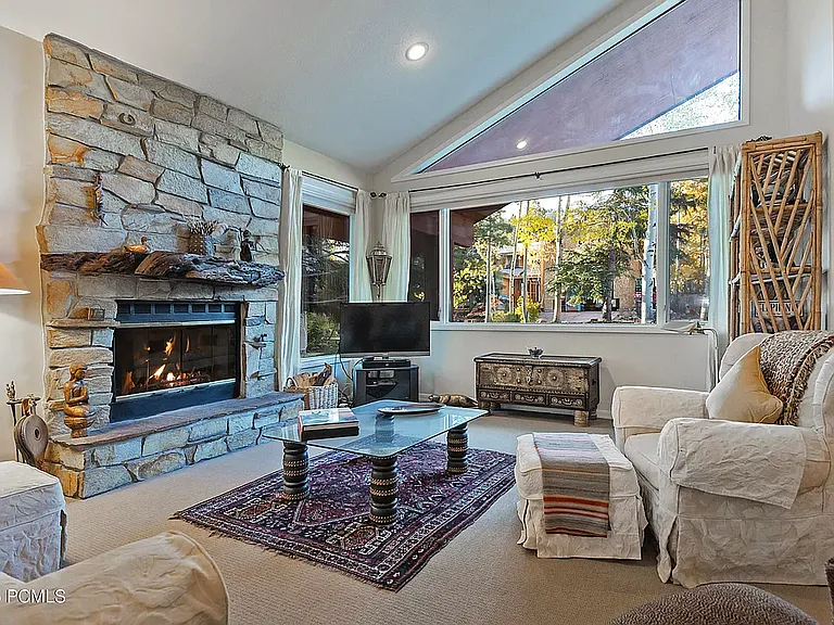 10 Claimjumper Ct — Photo 28