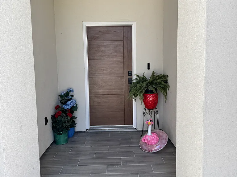 1413 El Caporal Dr — Photo 3