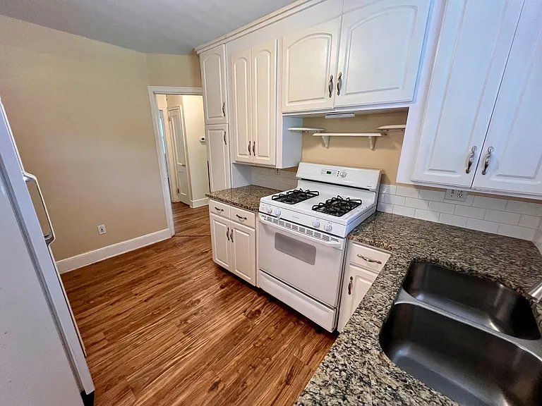 4126 Beecliff Dr — Photo 8