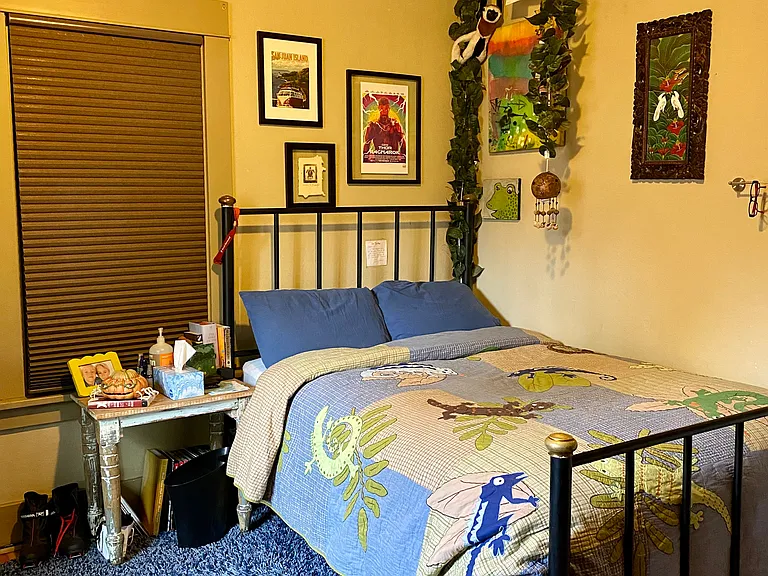 2nd bedroom