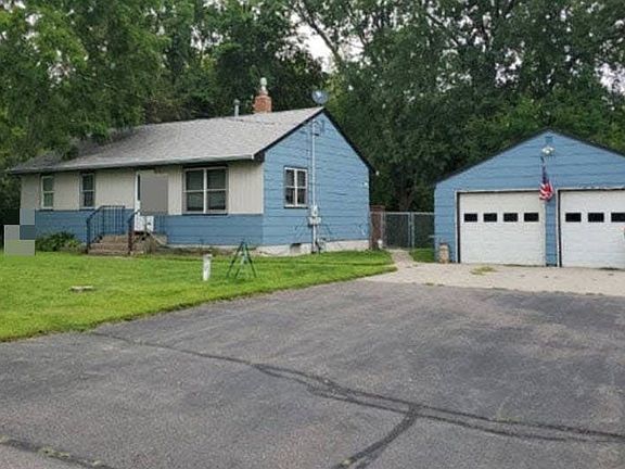 2nd image of 2037 338th Ln NE