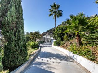 8900 Alto Cedro Dr, Beverly Hills, CA 90210