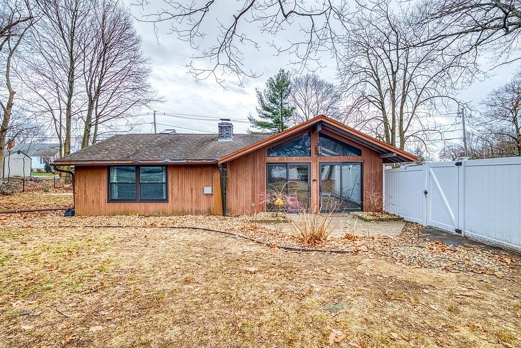 99 Dayton St, Danvers, MA 01923 Zillow