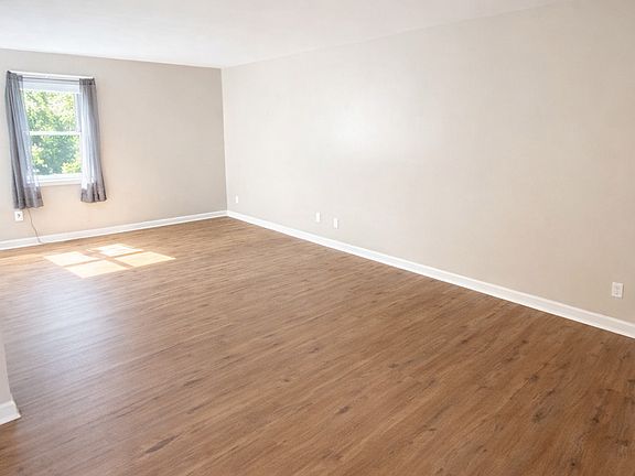 5th image of 77 Scenic View Drive #17