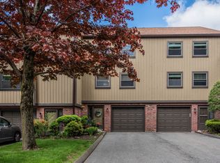 25 Mattabasset Dr #25, Meriden, CT 06450