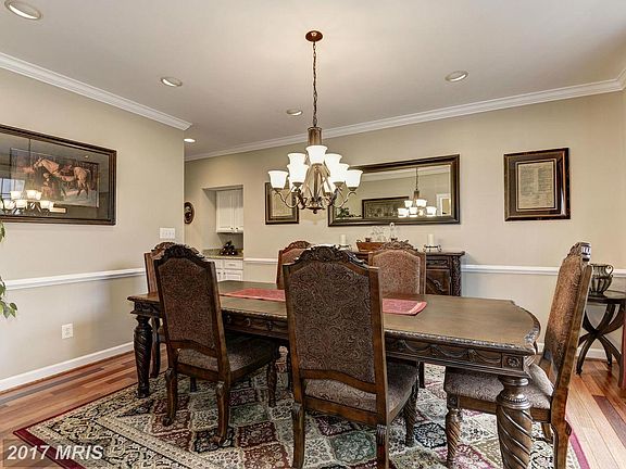 5th image of 6213 Woodland Lake Dr