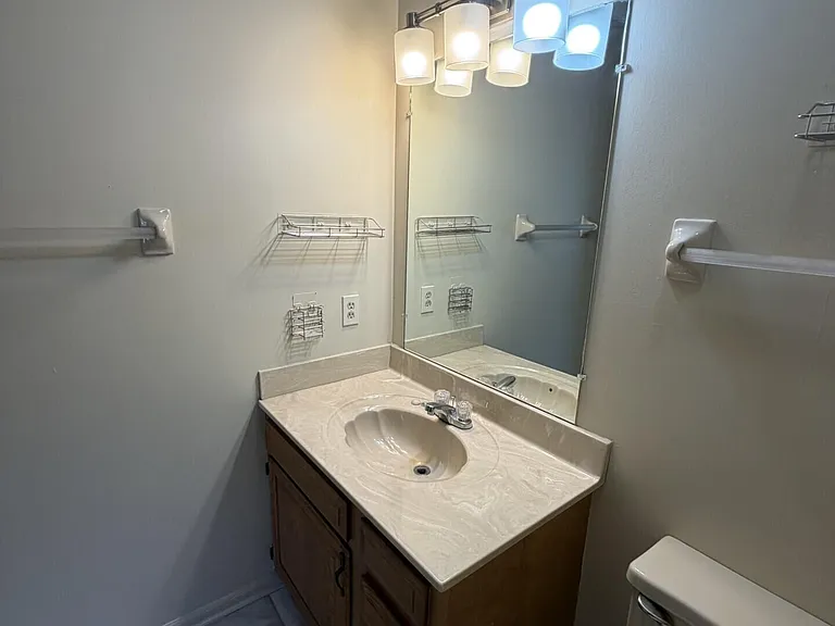 1309 Gray Hawk Rd #C — Photo 16