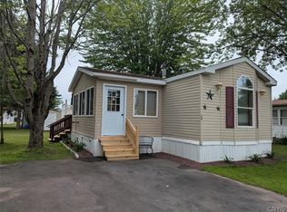 26 Driftwood Ln, Sylvan Beach, NY 13157