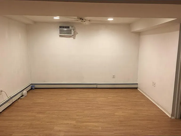 1120 Waverly Ave #1 — Photo 1