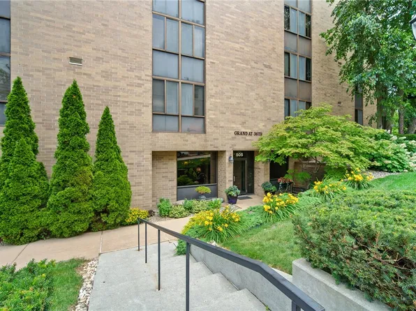 505 36th St Unit 1, Des Moines, IA 50312