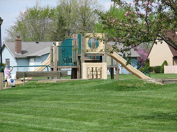 Park in common area behind house