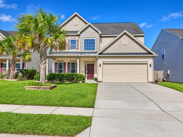140 Weeping Cypress Dr, Moncks Corner, SC 29461