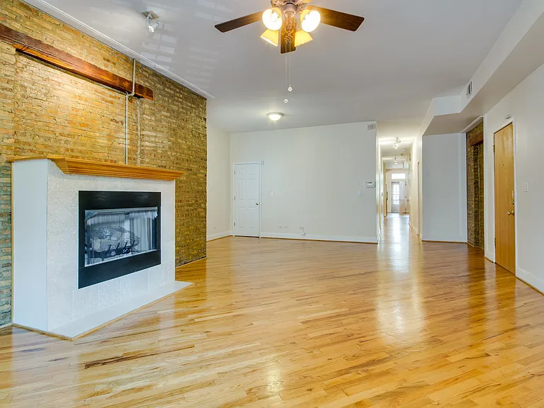 5207 S Blackstone Ave — Photo 4