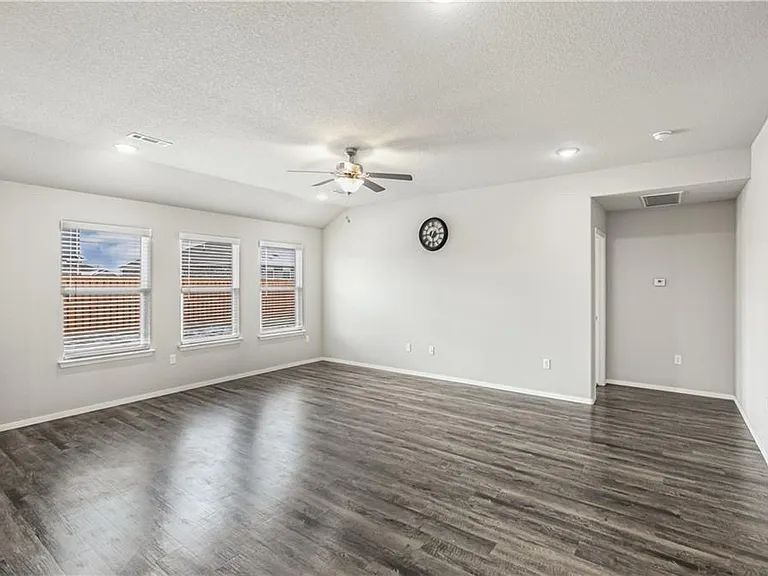 6808 SW Pilgrim Rd — Photo 15