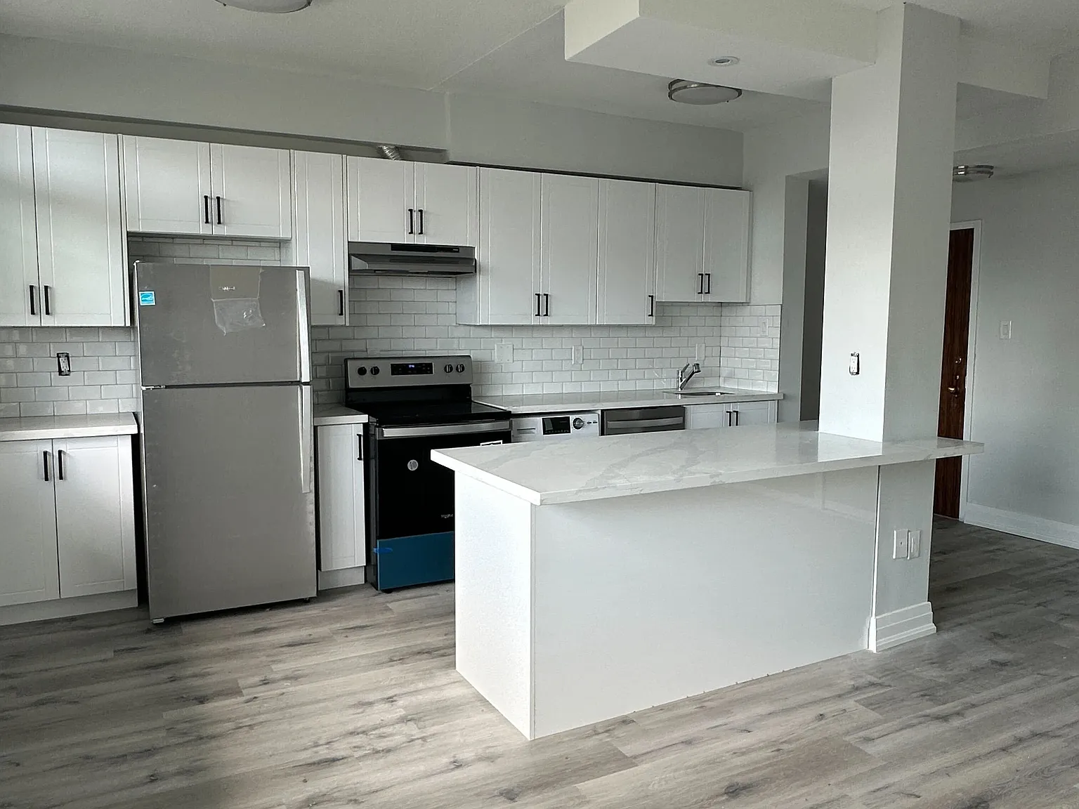 34 Walmer Rd — Photo 3