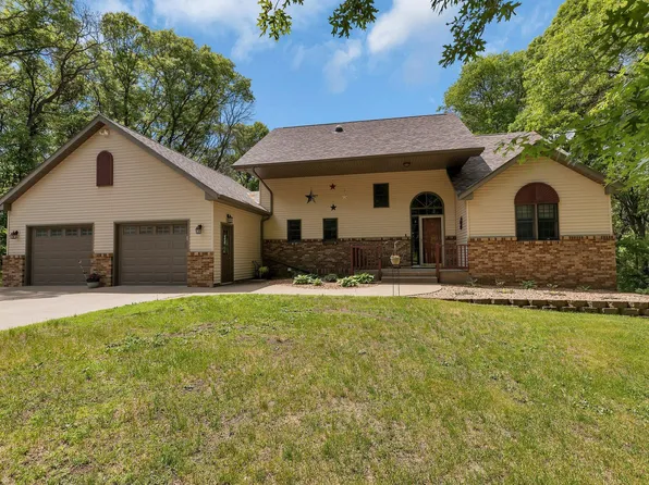 15783 Red Oak Ridge Dr, Little Falls, MN 56345