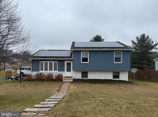 42 Allen Dr, Hanover, PA 17331