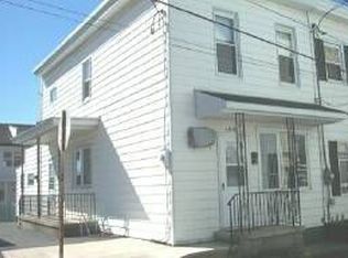 400 W Atlantic St, Shenandoah, PA 17976