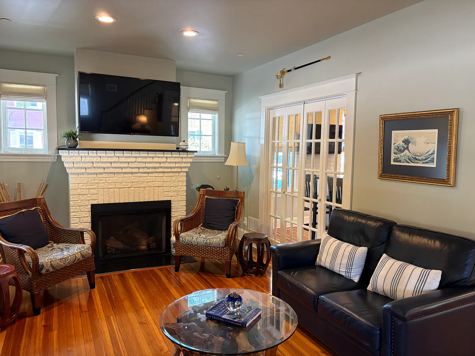 3 bed, 2.5 bath, 1500 sqft, $4,175 — Photo 2