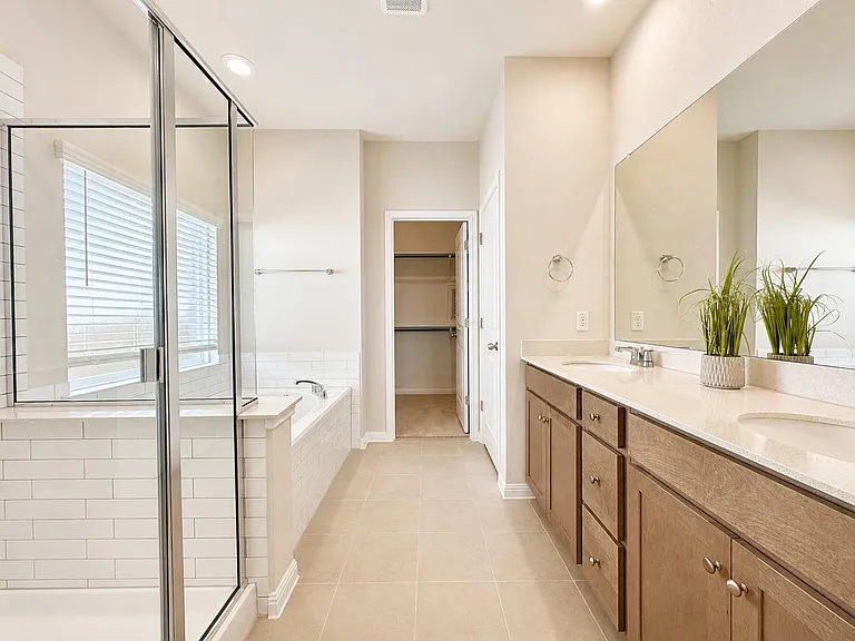 108 Coleto Trl — Photo 8