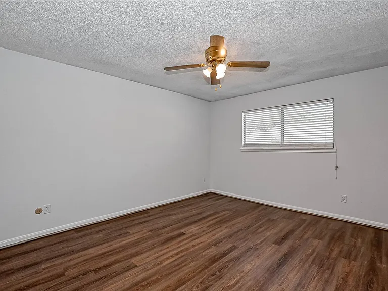 14179 Misty Meadow Ln — Photo 28