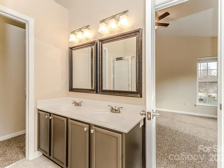 8805 Gerren Ct — Photo 20