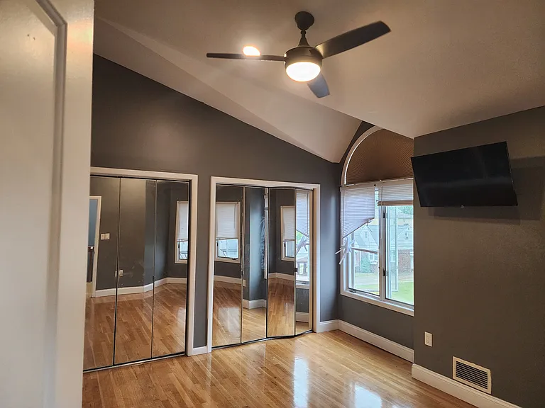 33 Oak St #2 — Photo 15