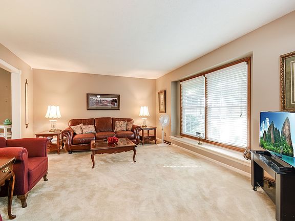 5th image of 6900 Crisp Ave