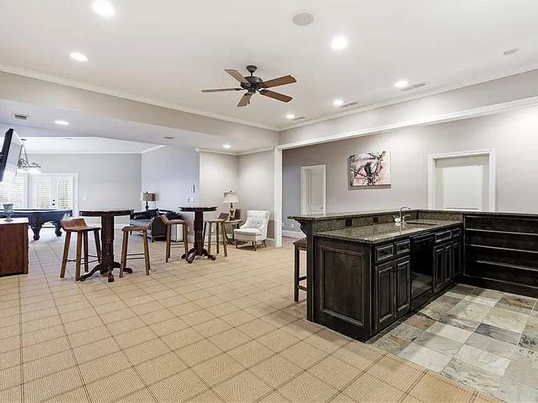6335 Howell Cobb Ct — Photo 31