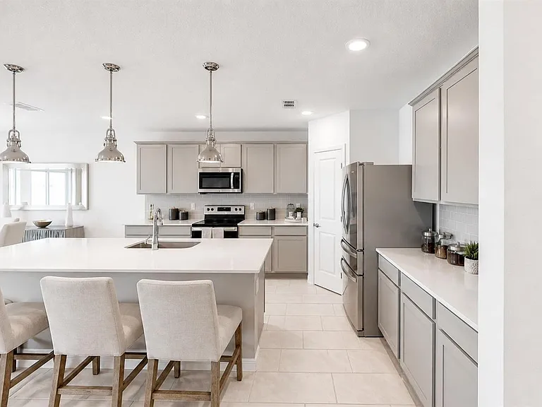 3884 Capri Coast Dr — Photo 6