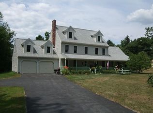 6 Rawson St, Sutton, MA 01590