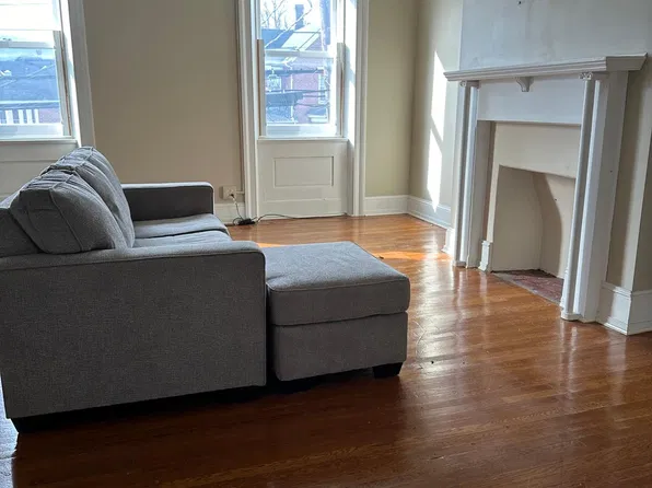 129 E Penn St APT 201, Bedford, PA 15522