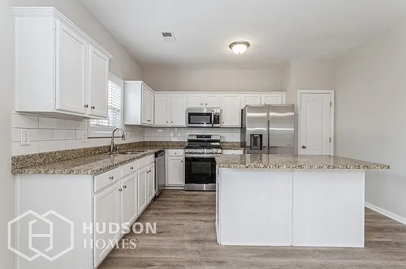 17 Gardenia Ln — Photo 8